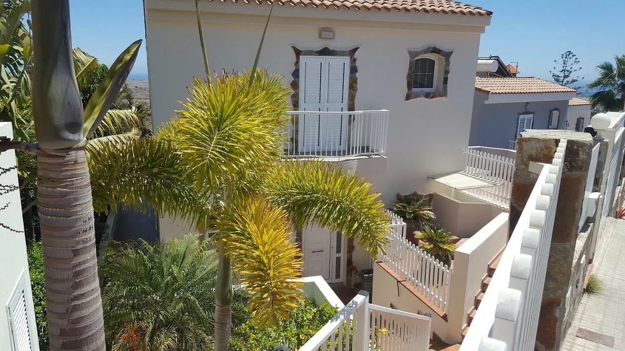 Holiday Home Villa Fonzie Montana La Data Spain