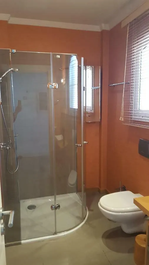 Holiday Home Villa Fonzie Montana La Data
